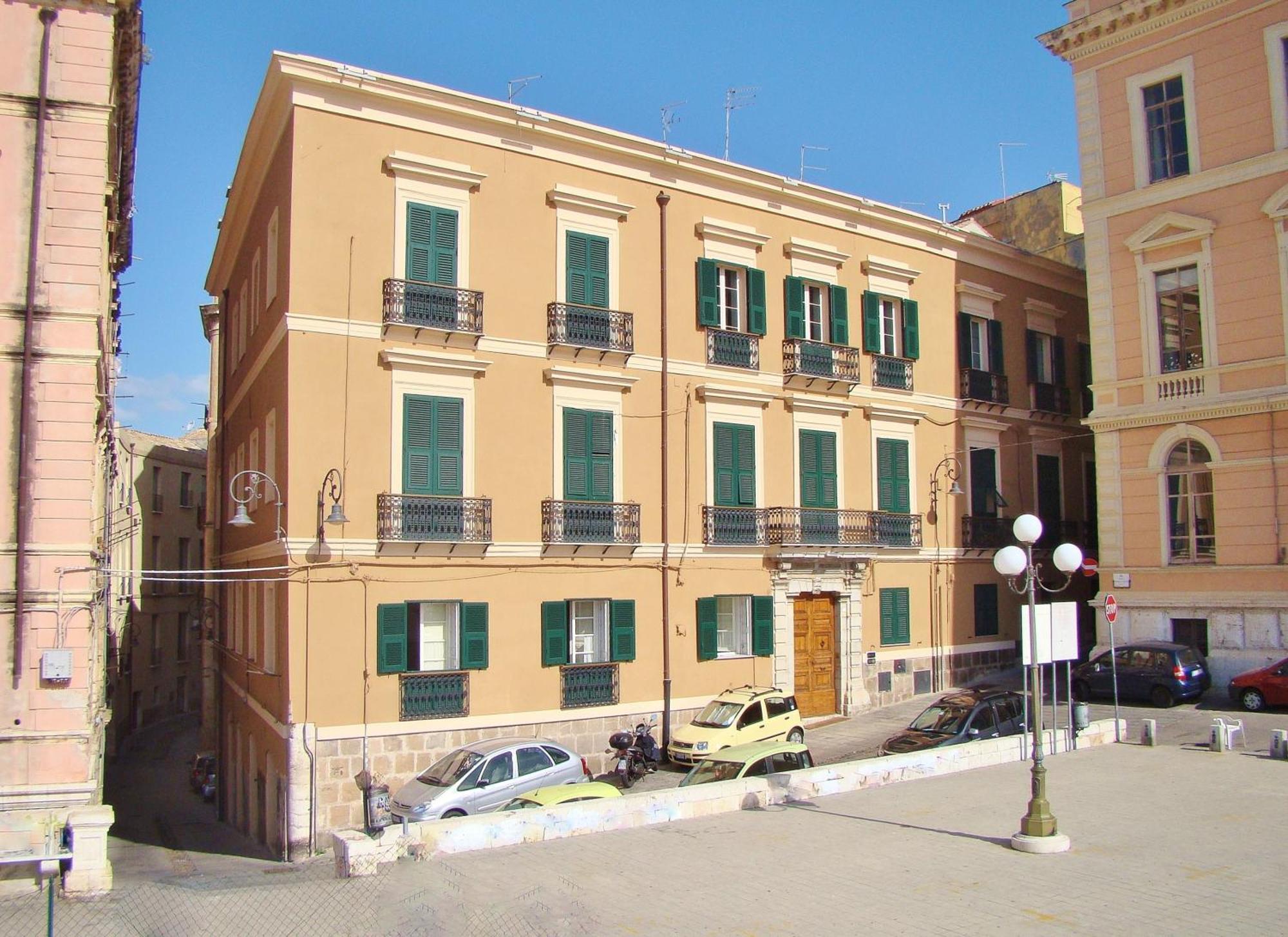 Residenze Palazzo Pes Apartman Cagliari Szoba fotó