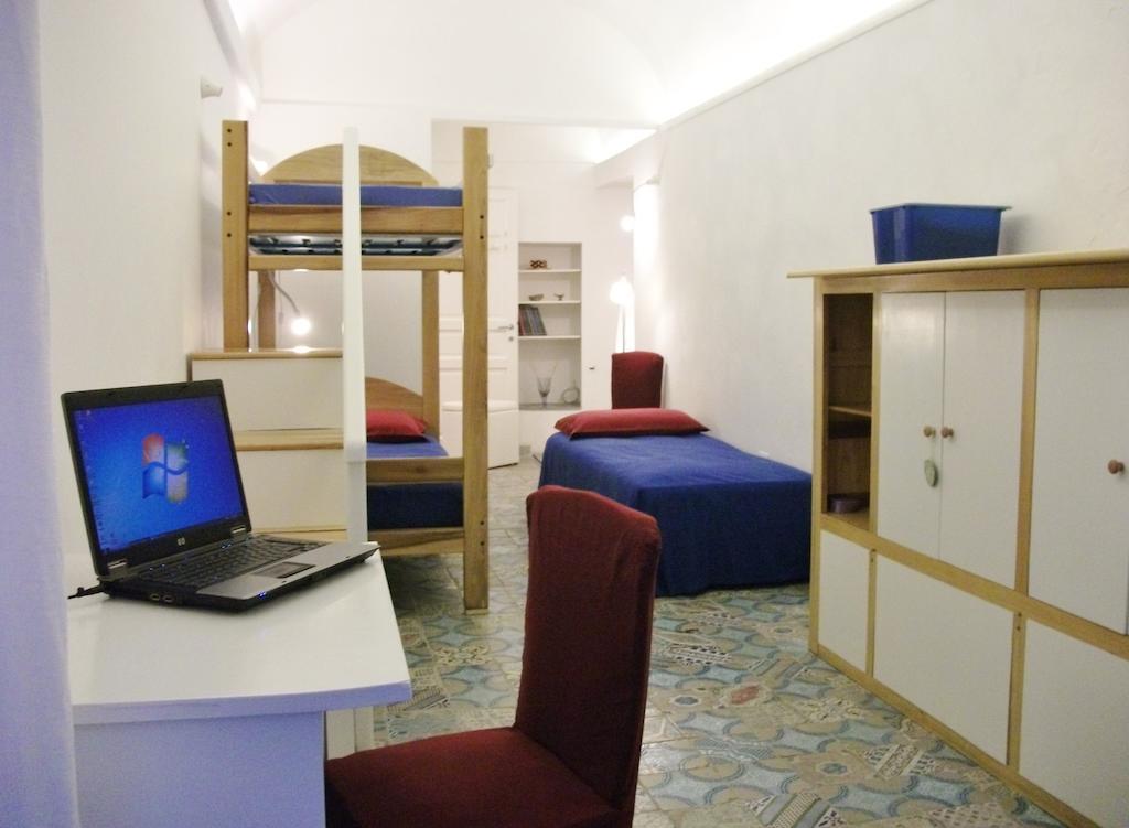 Residenze Palazzo Pes Apartman Cagliari Szoba fotó